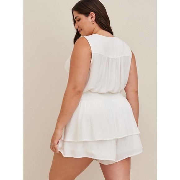 NWT Torrid 3.5 Inch Short Gauze High-Rise Ruffle Hem Shorts Plus Size 5X 28 - Picture 4 of 10